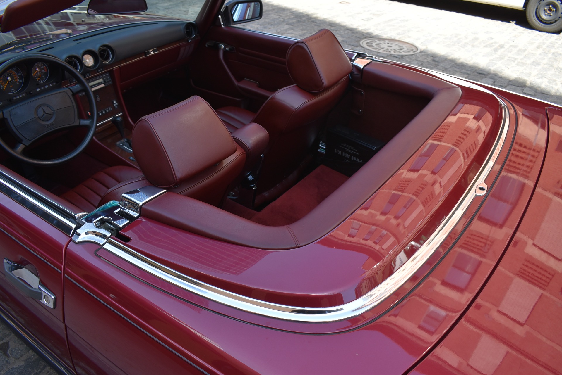 Used 1989 Mercedes-Benz 560SL - Almandine Red | St. Petersburg, FL