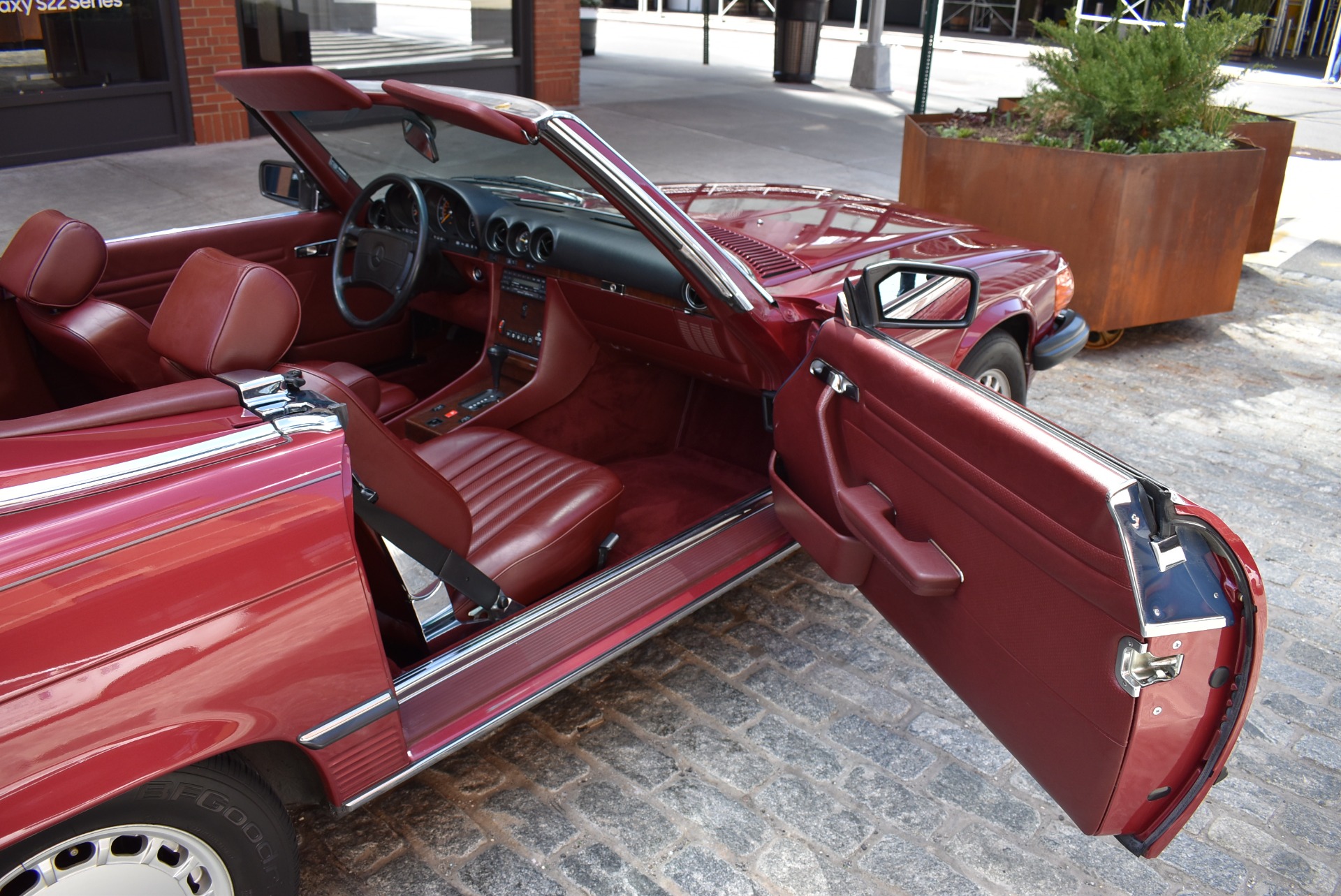 Used 1989 Mercedes-Benz 560SL - Almandine Red | St. Petersburg, FL
