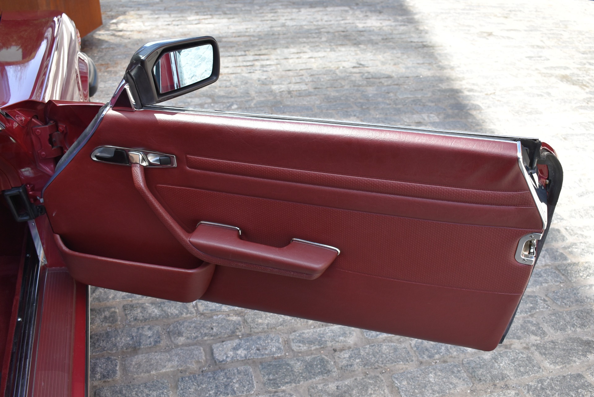 Used 1989 Mercedes-Benz 560SL - Almandine Red | St. Petersburg, FL