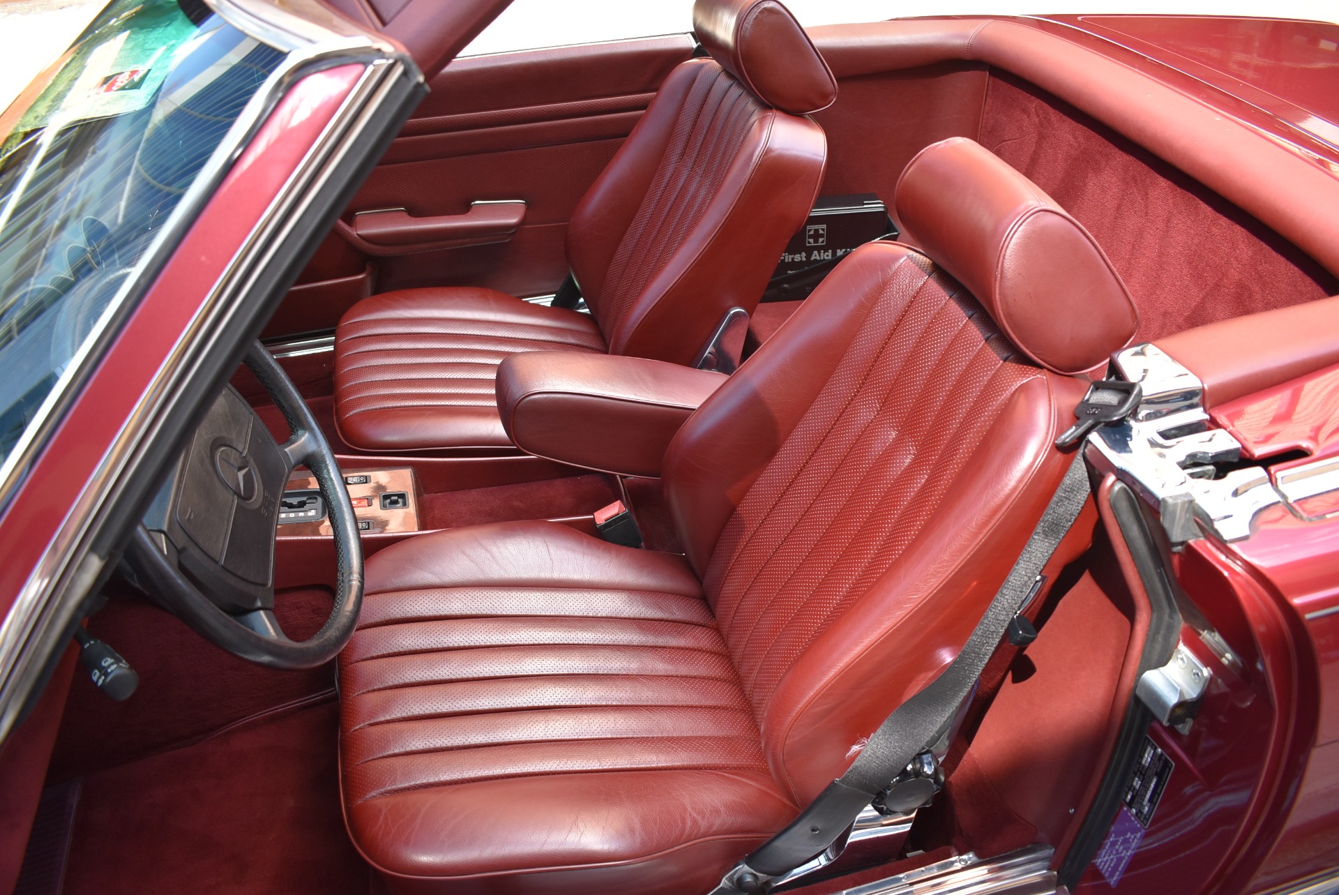Used 1989 Mercedes-Benz 560SL - Almandine Red | St. Petersburg, FL
