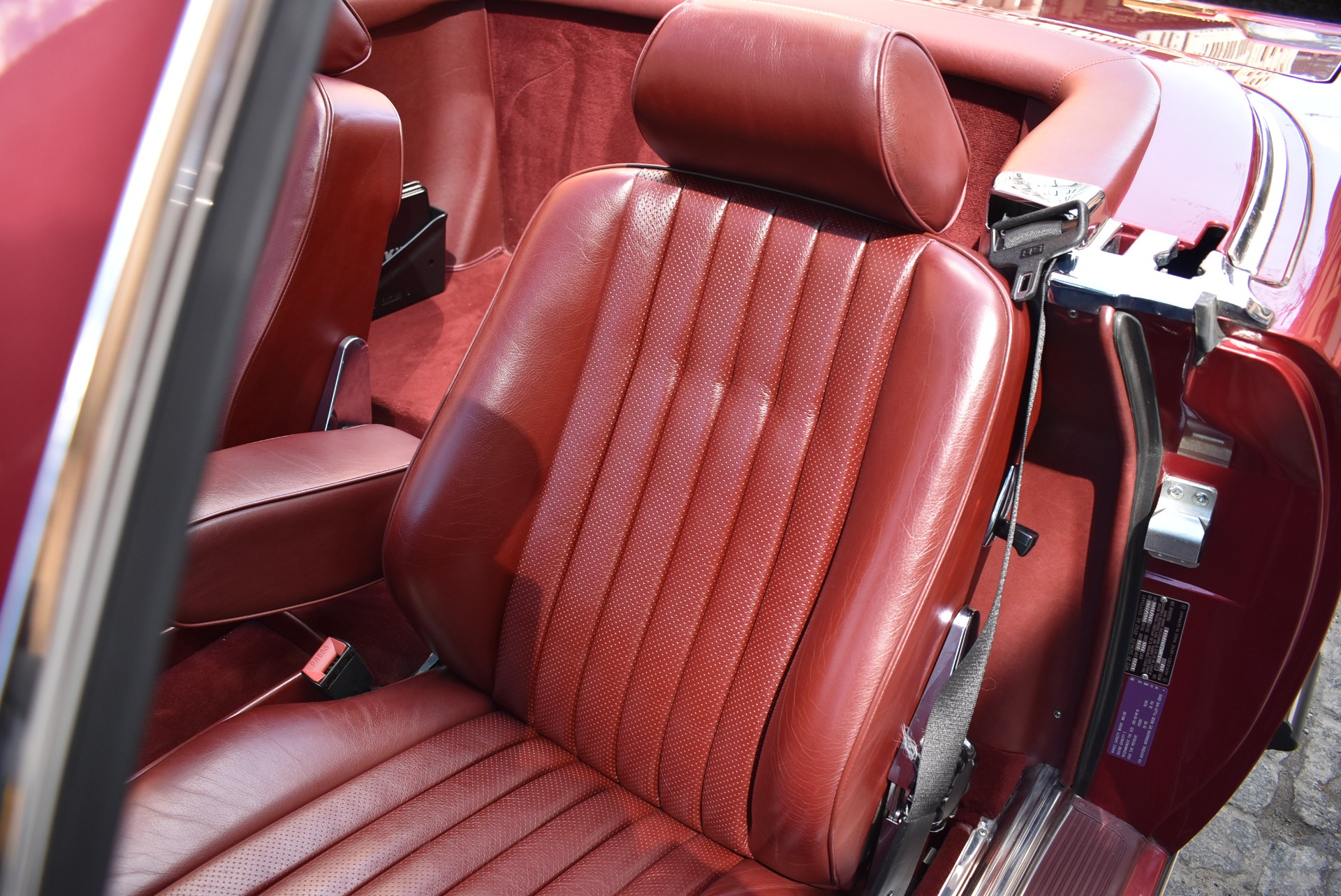 Used 1989 Mercedes-Benz 560SL - Almandine Red | St. Petersburg, FL