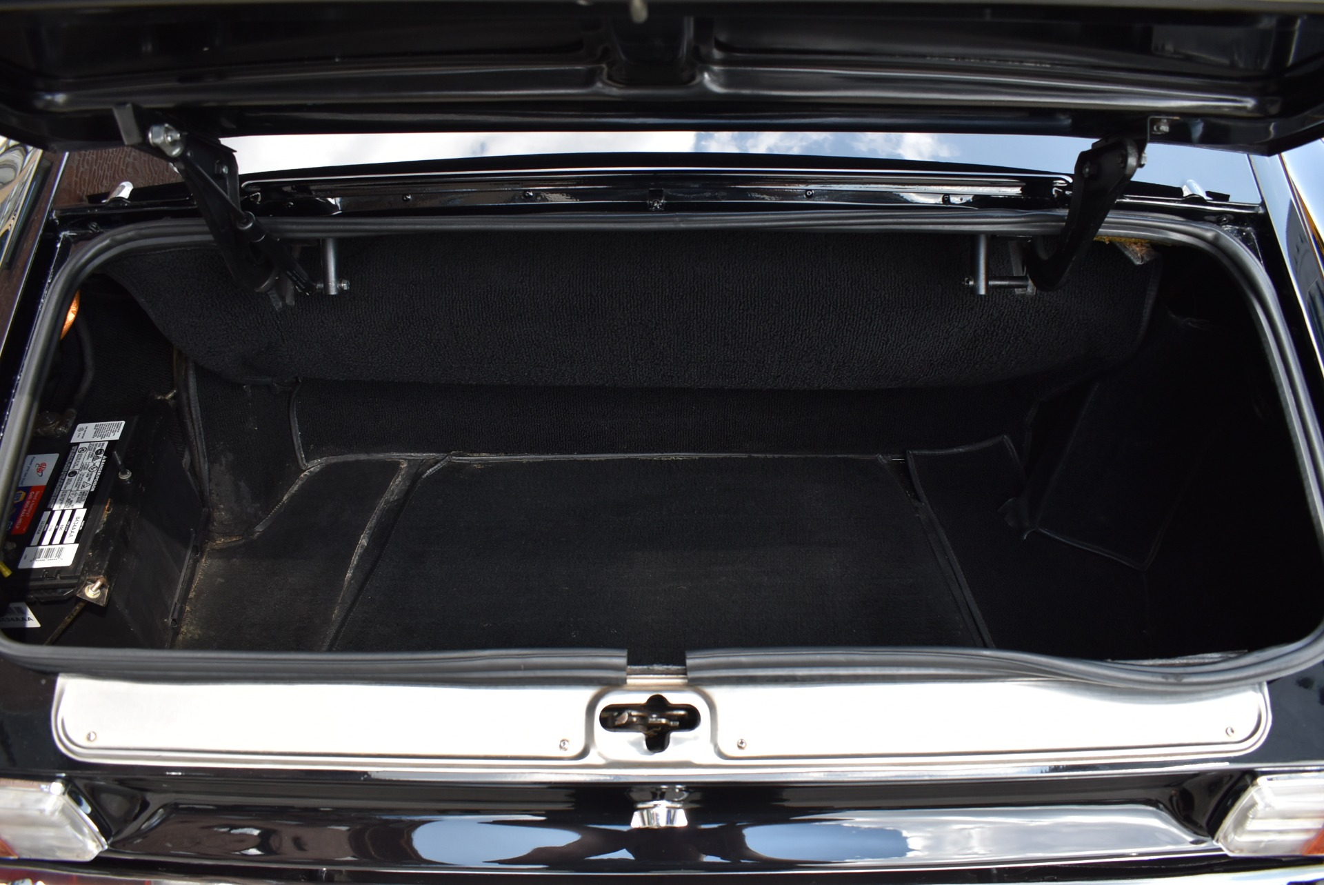 Used 1978 Aston Martin V8 Coupe - 5 Speed Manual | St. Petersburg, FL