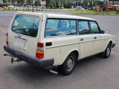 Used-1983-Volvo-Station-wagon