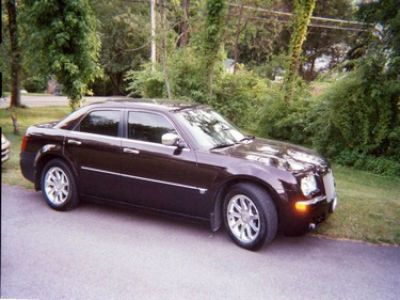 Used-2005-Chrysler-300