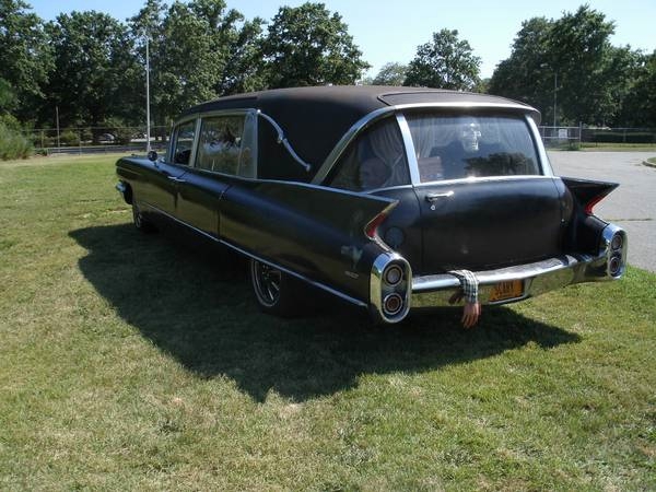 Used-1960-Cadillac-Hearse