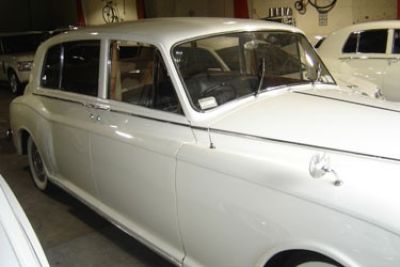 Used-1965-Rolls-Royce-Limo