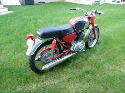 Used-1965-Honda-CB-200T