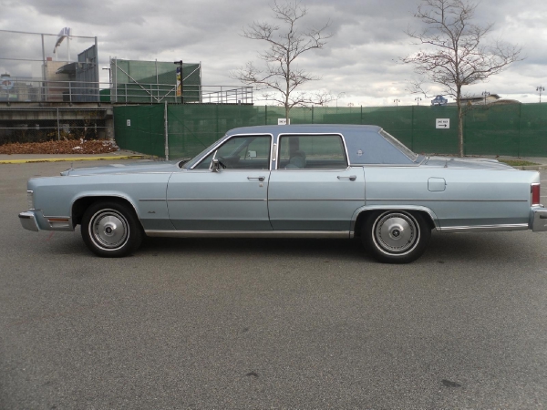 Used-1979-Lincoln-Town-Car