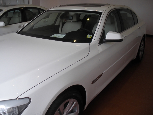 Used-2011-BMW-740iL