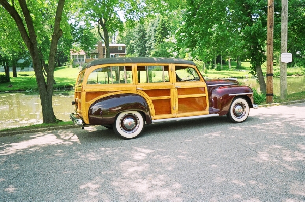 Used-1947-Plymouth-woodie