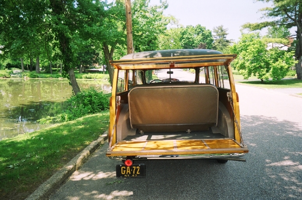 Used-1947-Plymouth-woodie