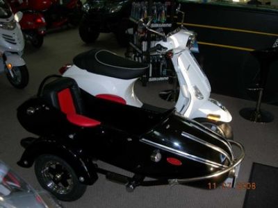 Used-2008-Vespa-Sidecar