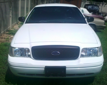 Used-2003-Ford-Crown-Victoria