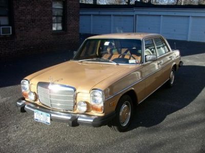 Used-1975-Mercedes-Benz-240D