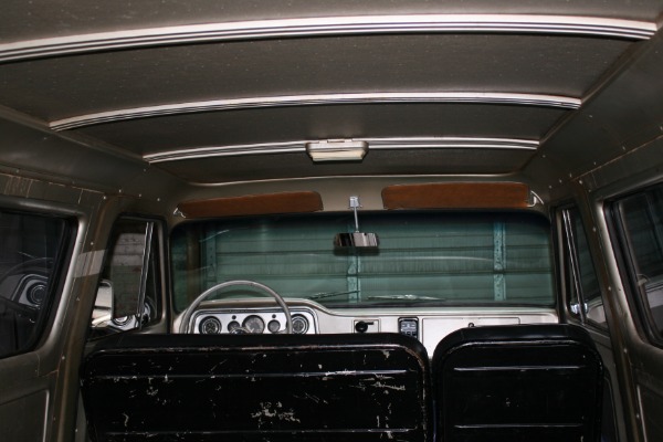 Used-1966-GMC-Suburban