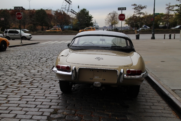 Used-1967-Jaguar-XKE-E-Type-OTS-w/-Factory-Hardtop