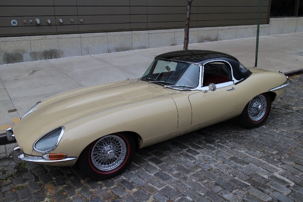 Used-1967-Jaguar-XKE-E-Type-OTS-w/-Factory-Hardtop