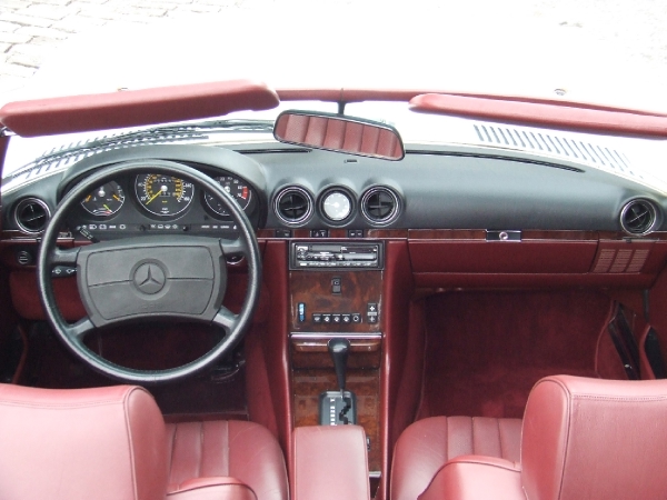 Used-1987-Mercedes-Benz-560-SL