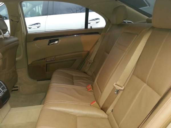 Used-2006-Mercedes-Benz-S550