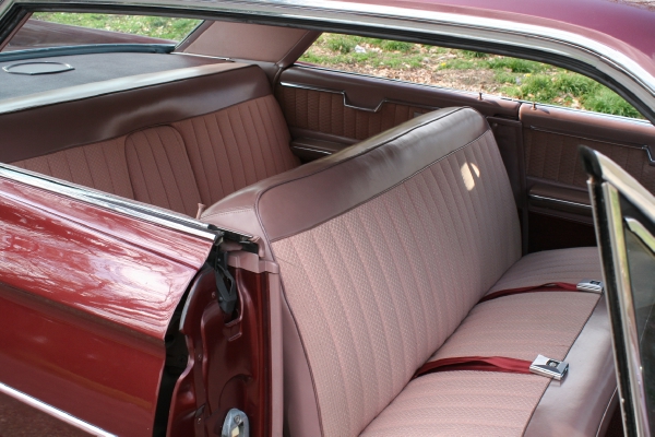 Used-1962-Cadillac-Town-Sedan