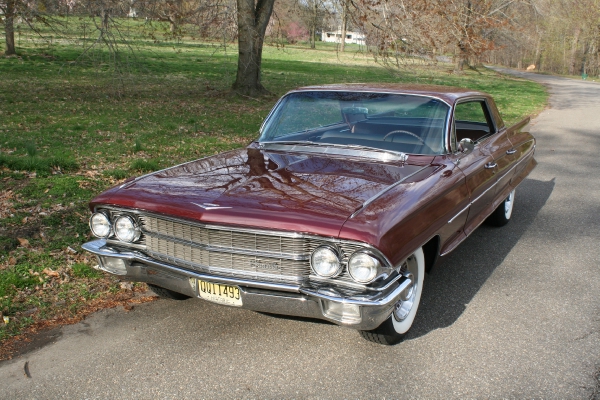 Used-1962-Cadillac-Town-Sedan