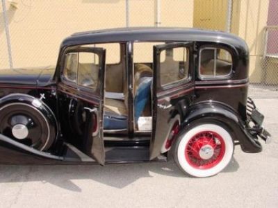 Used-1933-Chevrolet-Deluxe