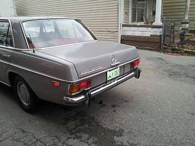 Used-1973-Mercedes-Benz-220