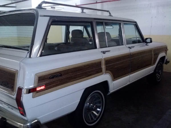 Used-1989-Jeep-Wagoneer