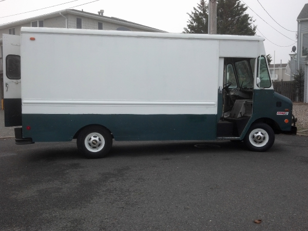 Used-1979-Chevrolet-P-30-Box-Truck