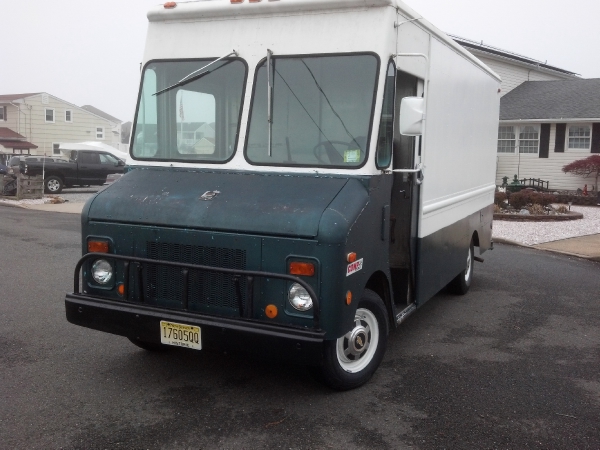 Used-1979-Chevrolet-P-30-Box-Truck