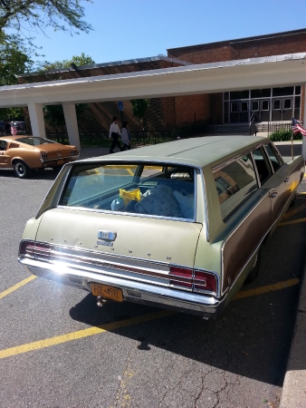 Used-1968-Plymouth-Fury-Sports-Suburban