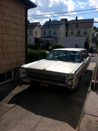 Used-1968-Plymouth-Fury-Sports-Suburban