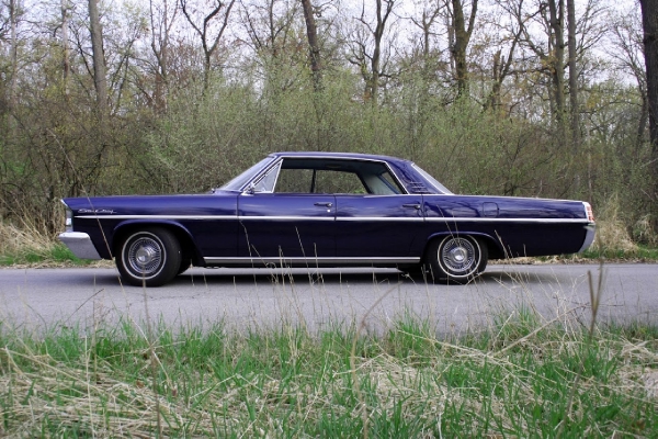 Used-1963-Pontiac-Starchief