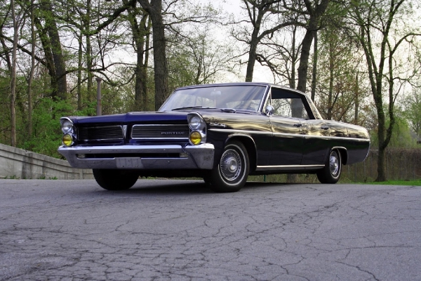 Used-1963-Pontiac-Starchief