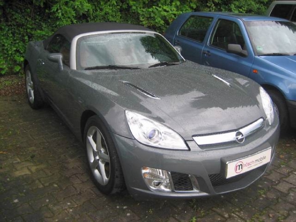 Used-2005-Opel-GT