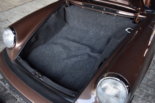 Used-1974-Porsche-911-Euro-Carrera-MFI-27