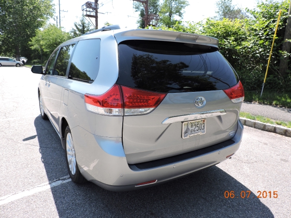 Used-2012-toyota-sienna