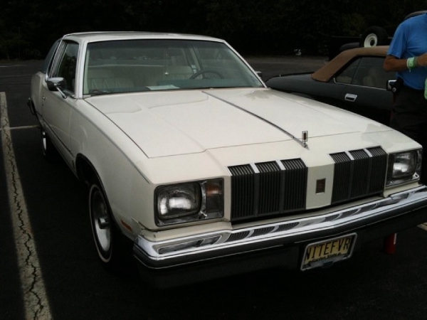 Used-1978-Oldsmobile-Cutlass-Supreme