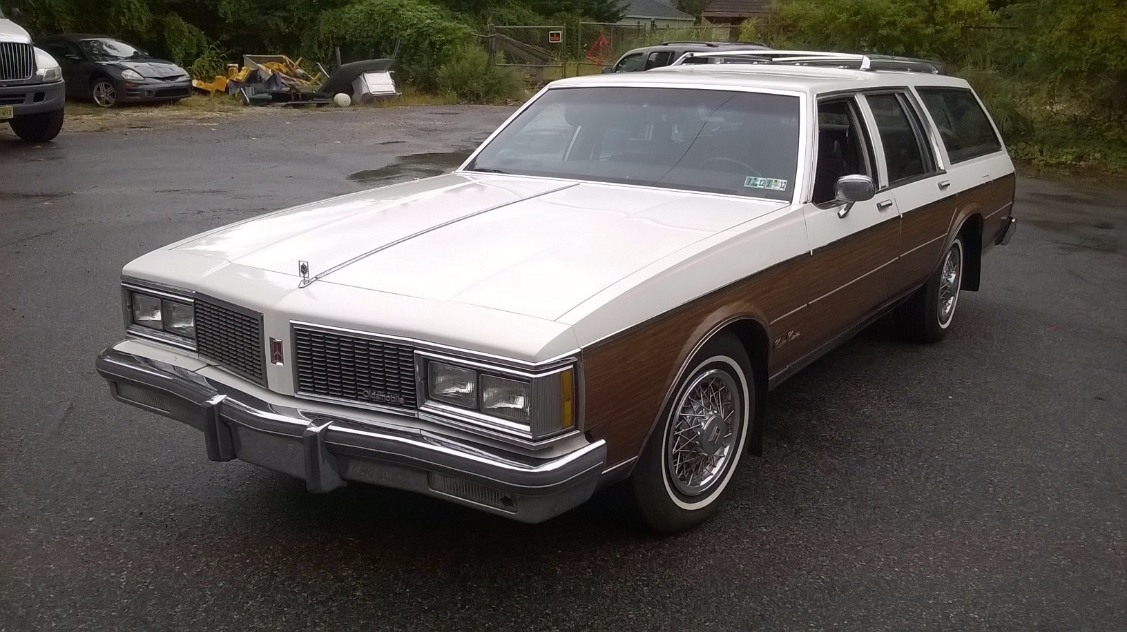 Oldsmobile Custom Cruiser 1984
