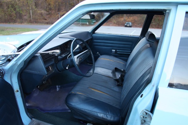 Used-1972-Ford-custom-500-sedan