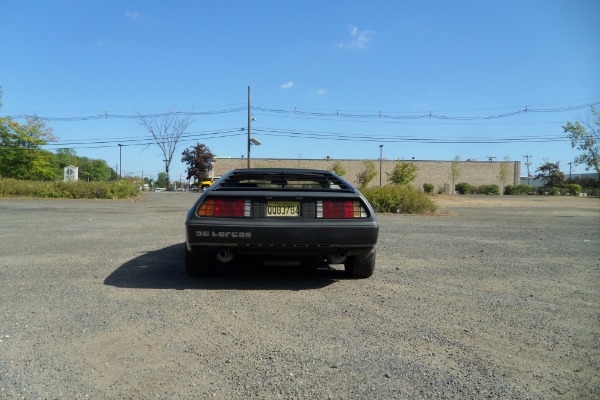 Used-1981-Delorean-Gull-Wing