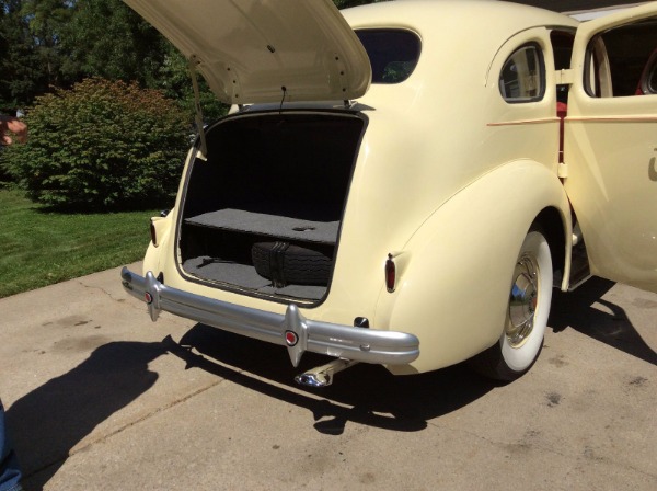 Used-1938-Packard-4-door-sedan