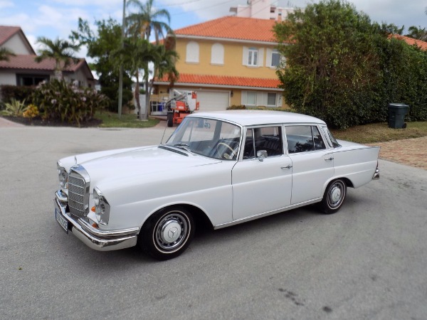 Used-1964-Mercedes-Benz-220SE-Fintail