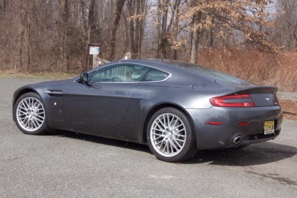 Used-2009-Aston-Martin-V8-Vantage