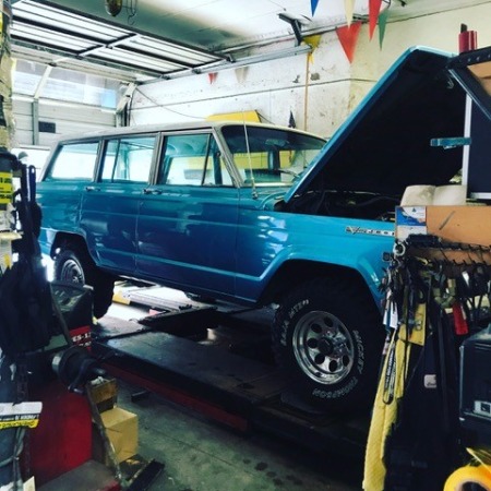 Used-1970-Jeep-Wagoneer