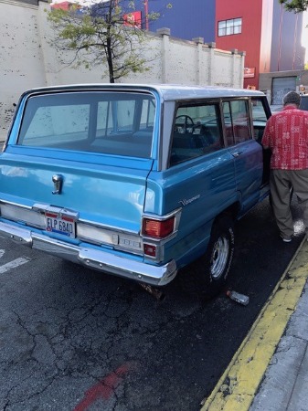 Used-1970-Jeep-Wagoneer