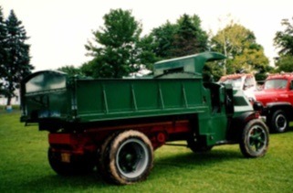 Used-1925-Mack-Chain-Drive-Dump-Truck