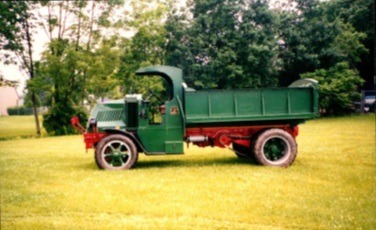Used-1925-Mack-Chain-Drive-Dump-Truck