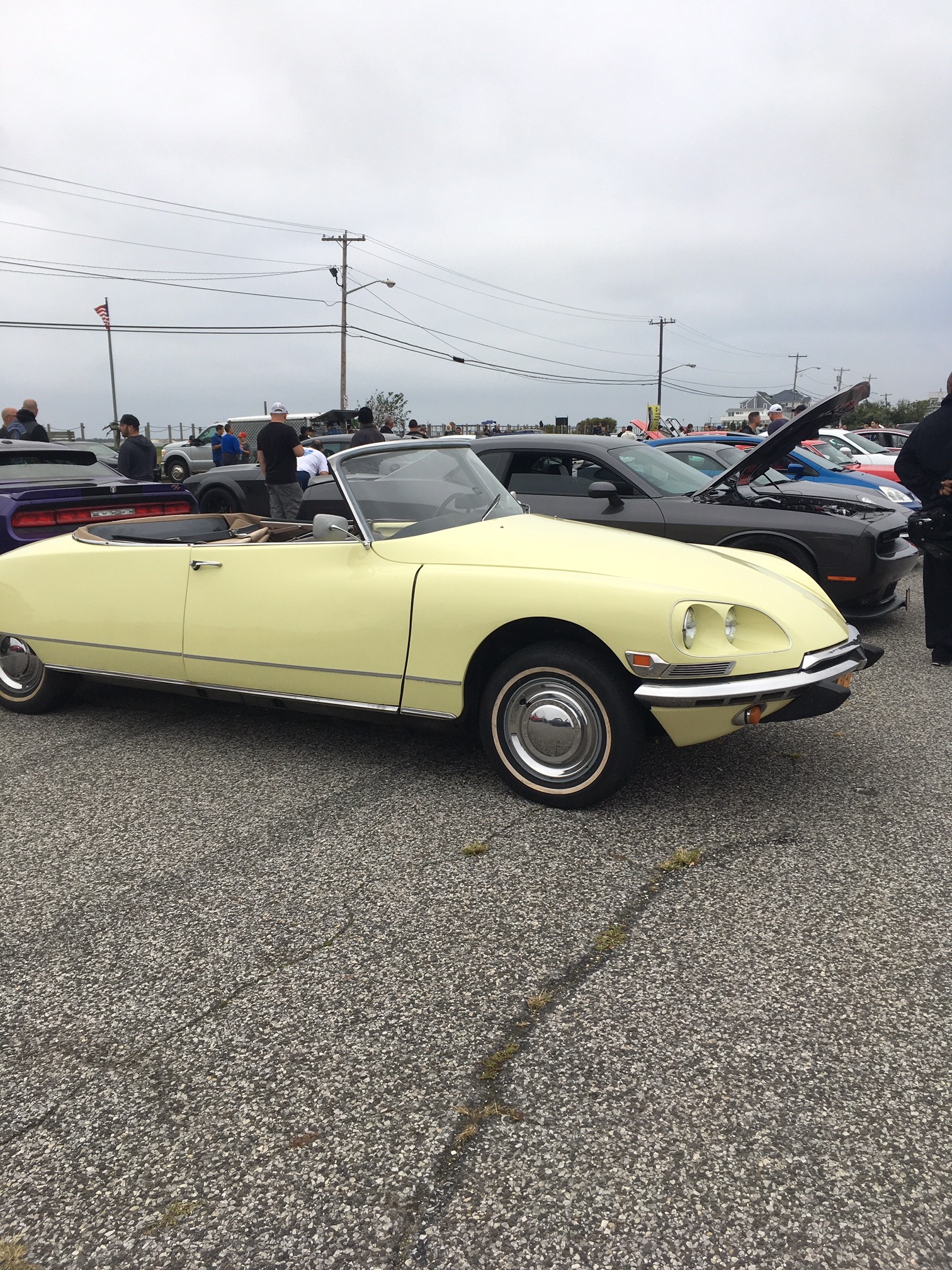 Citroën DS Convertible – Rent A Classic Car