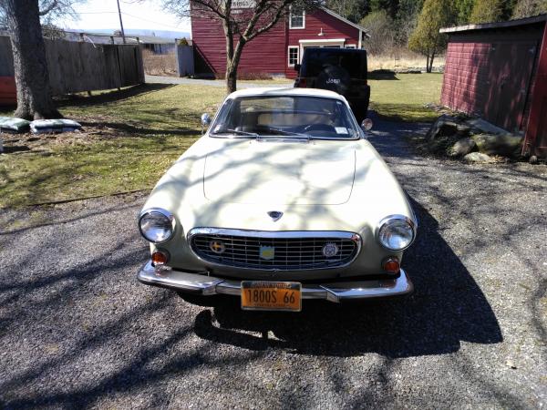 1966-Volvo-1800-S